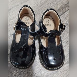 Black patent leather girls footmates